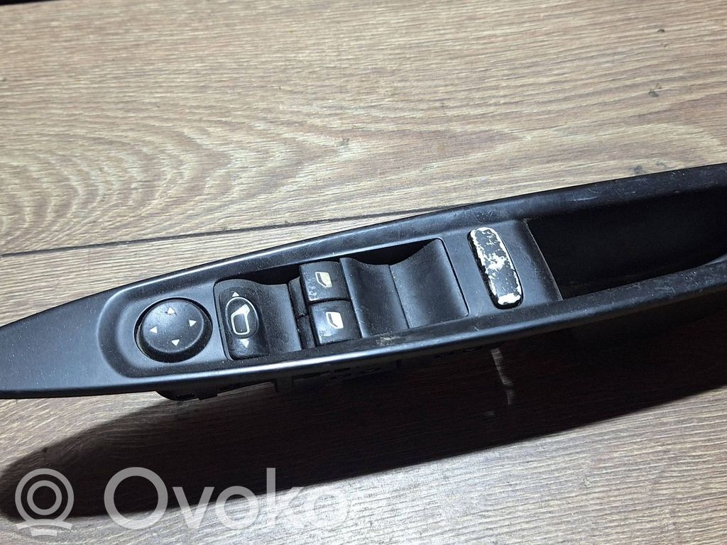 Citroen C4 I Electric window control switch 