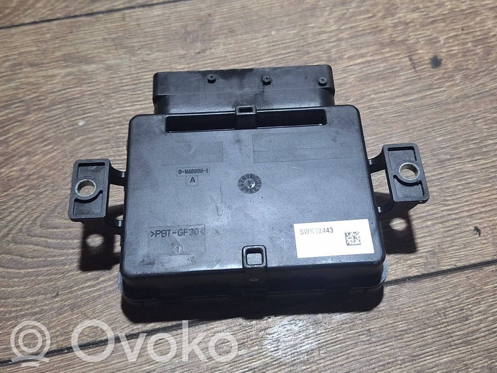 Audi A6 S6 C6 4F Module de commande de frein à main 