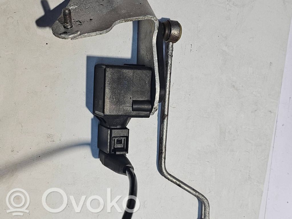 Mercedes-Benz CLS C219 Senzor înălțime suspensie spate pneumatică 