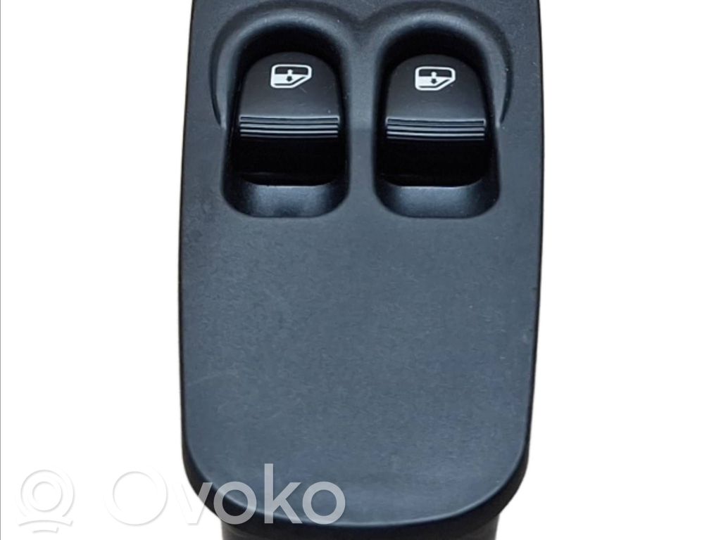 Lancia Ypsilon Electric window control switch 