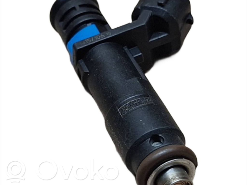 Skoda Fabia Mk2 (5J) Injector combustibil 