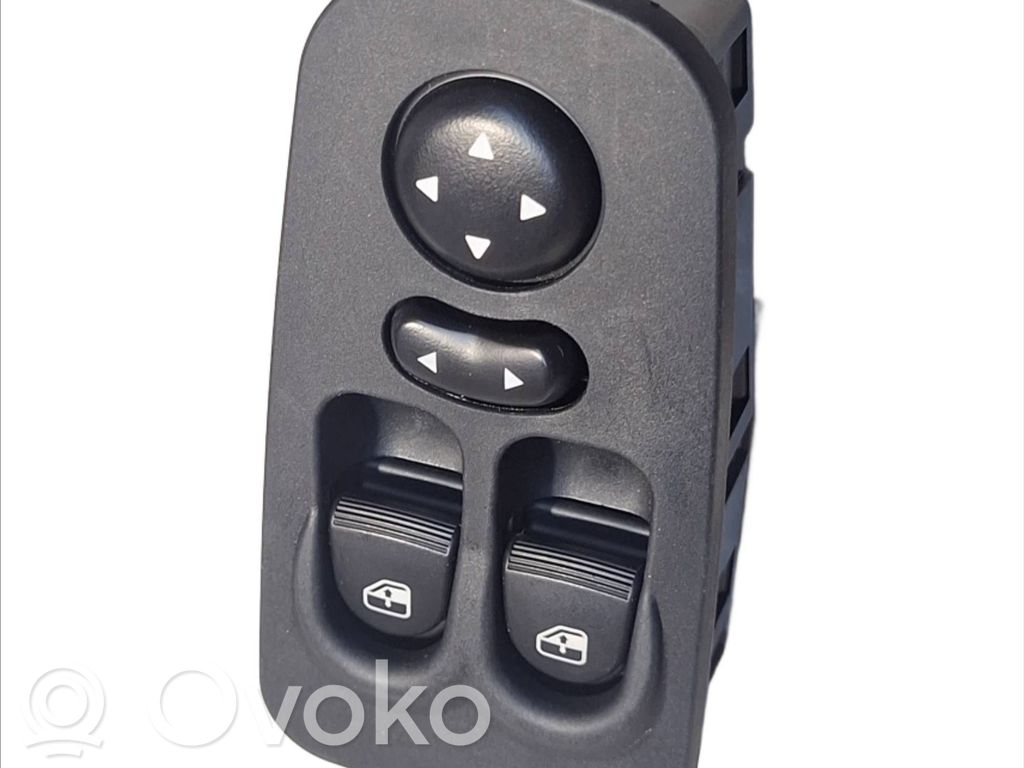 Electric window control switch   735360605