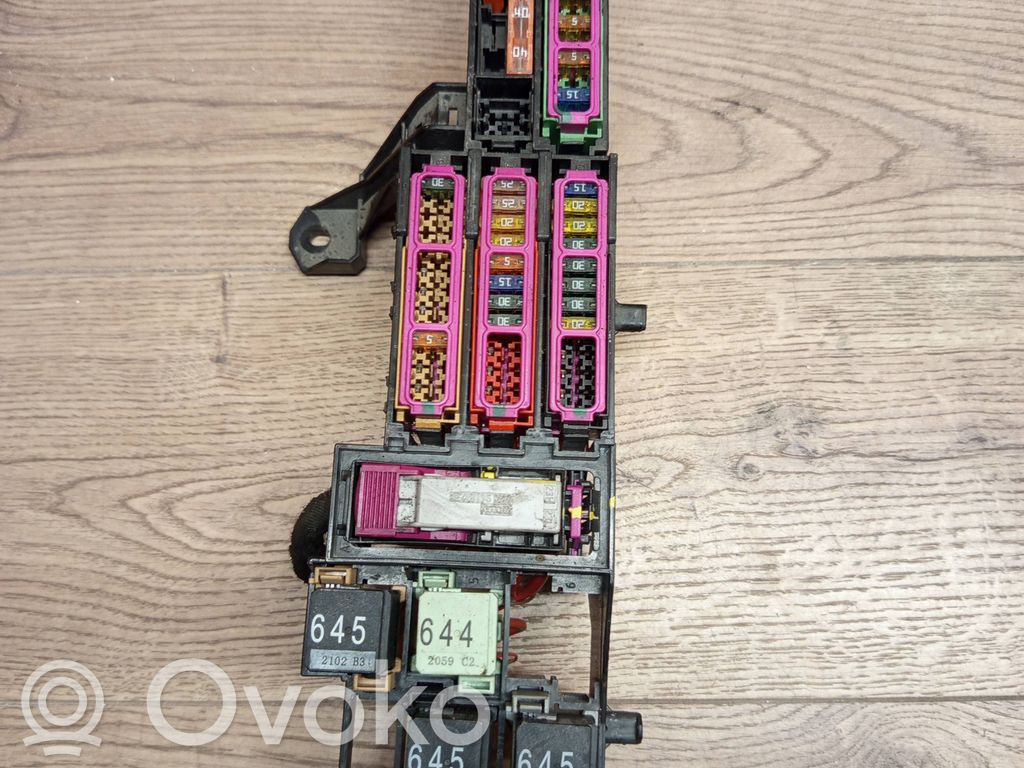 Fuse module   4G0971845A