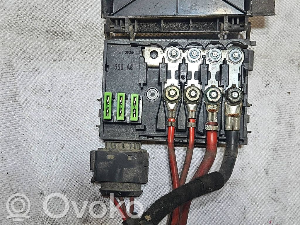 Audi A3 S3 8L Saugiklių blokas 