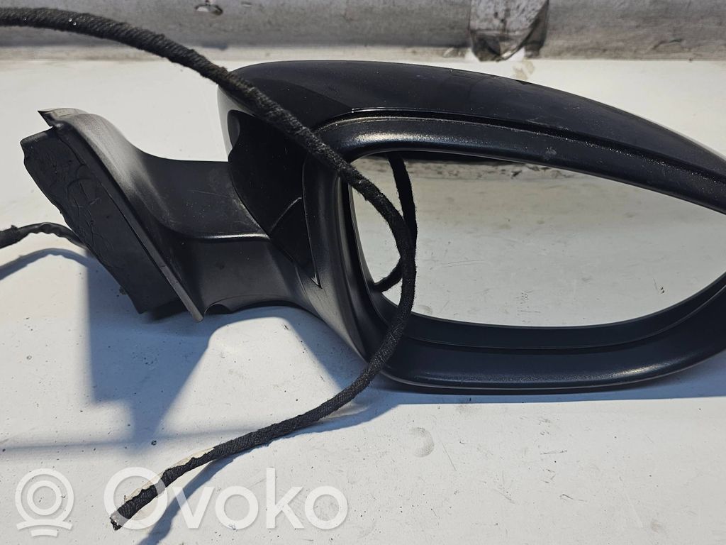 Volkswagen Jetta VI Elektryczne lusterko boczne drzwi przednich 