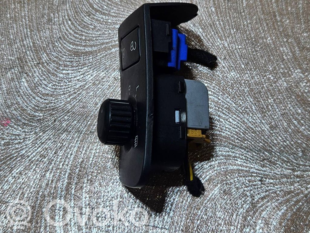 Volkswagen Caddy Interruptor del espejo lateral 