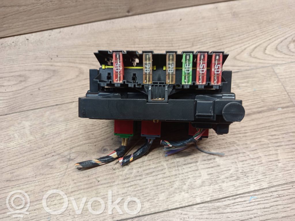 Peugeot 307 Fuse module 