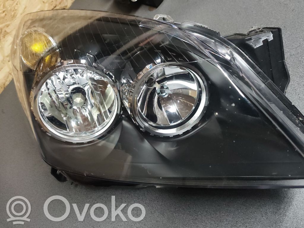 Opel Astra H Scheinwerfer 