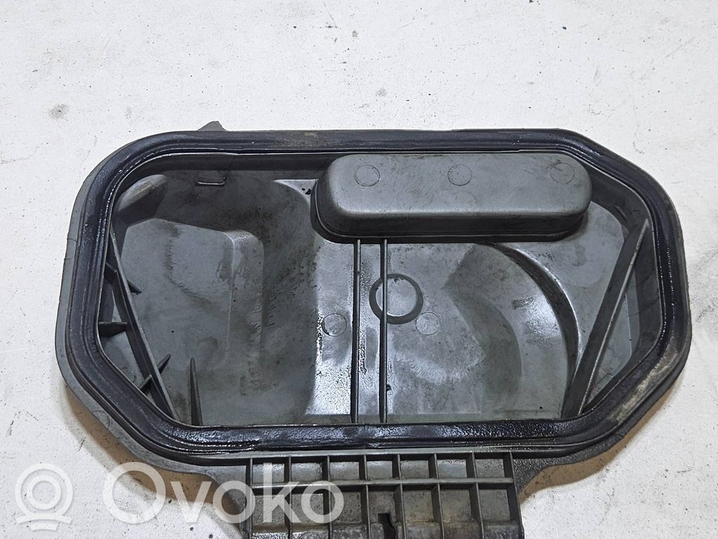 Mercedes-Benz E W124 Priekinio žibinto dangtelis 