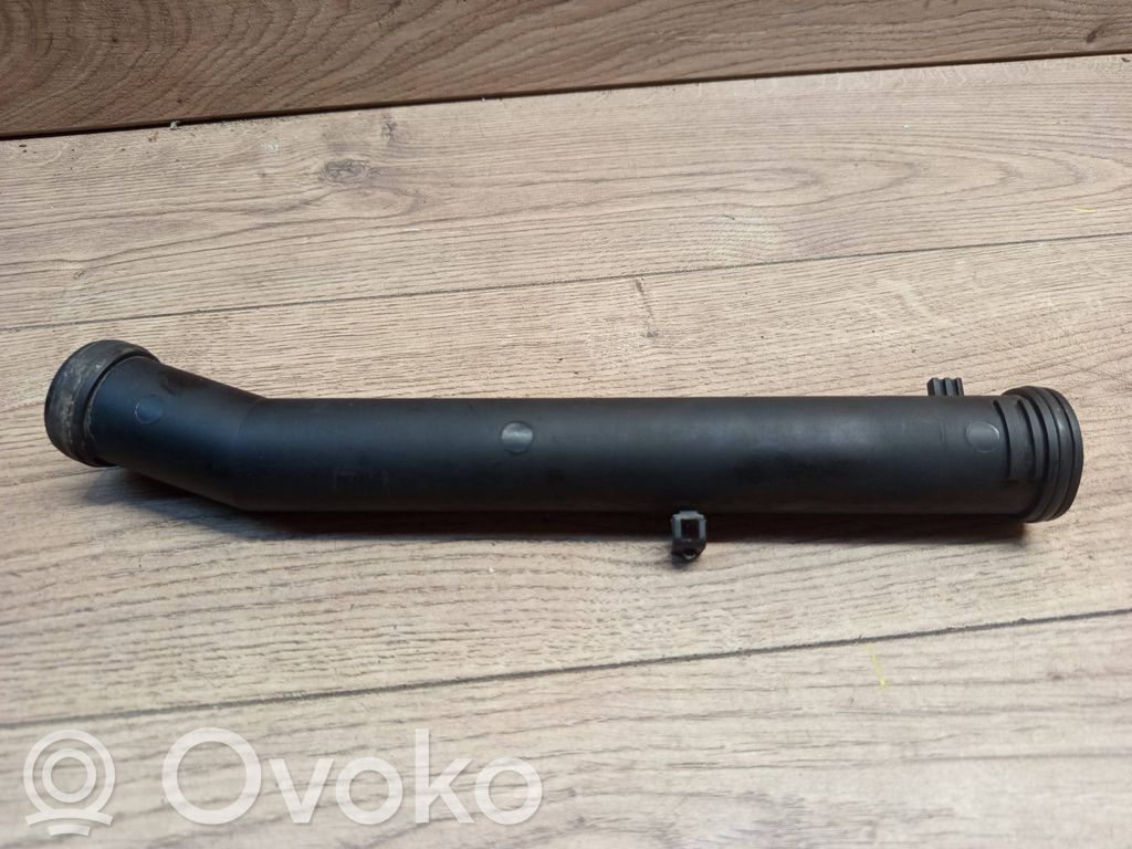 Volkswagen Golf IV Moottorin vesijäähdytyksen putki/letku 