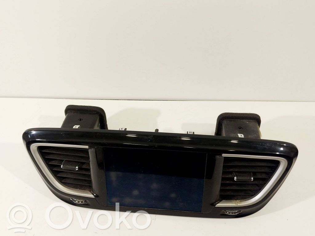 Chrysler Pacifica Screen/display/small screen 
