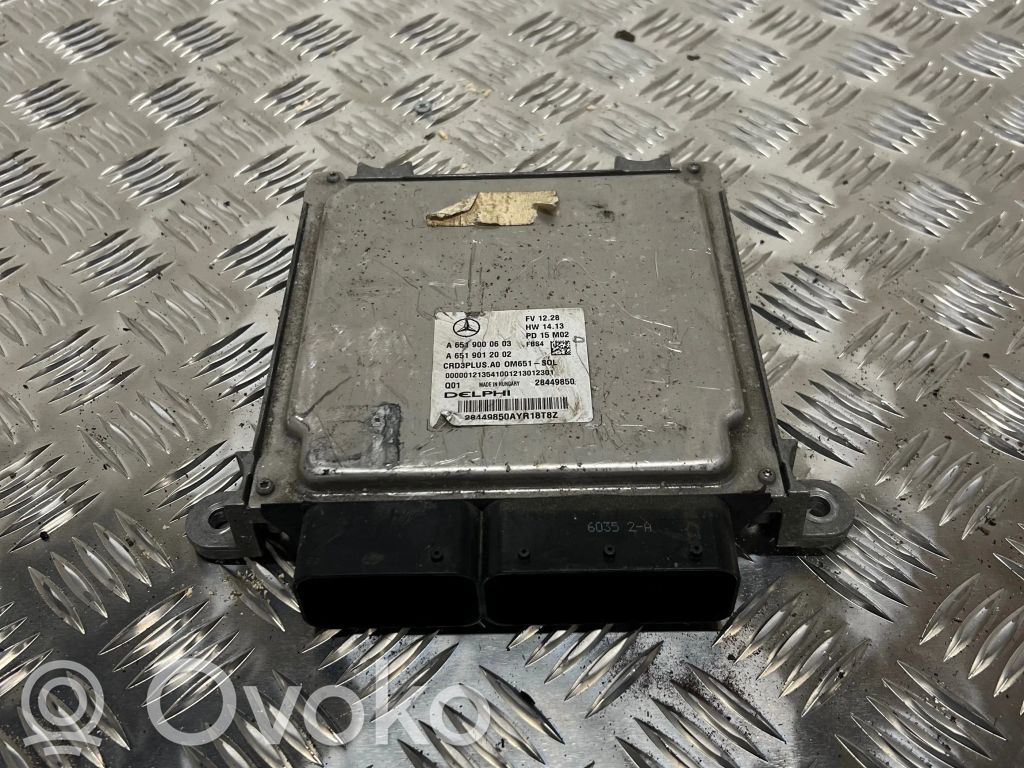 Mercedes-Benz C W205 Engine control unit/module 