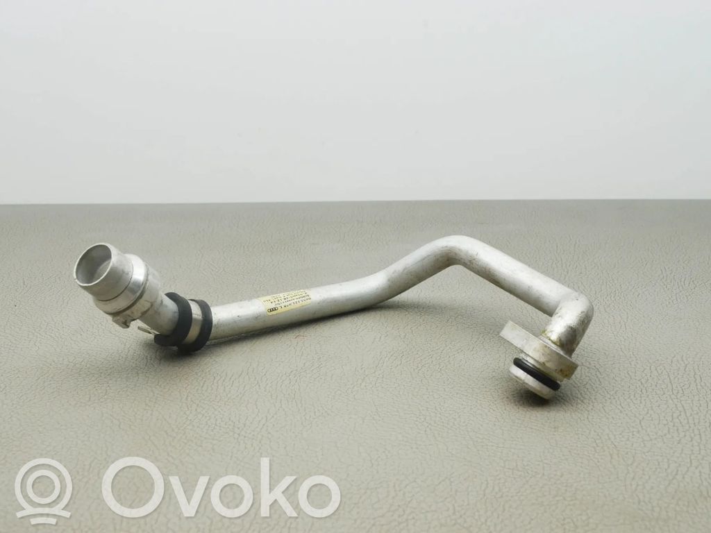 Audi Q7 4M Engine coolant pipe/hose 