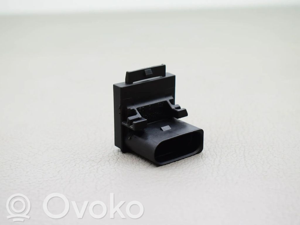 Skoda Rapid (NH) Sensor del pedal de embrague 