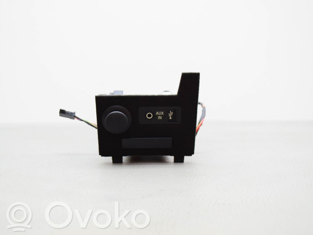BMW 6 F12 F13 Conector priză AUX 