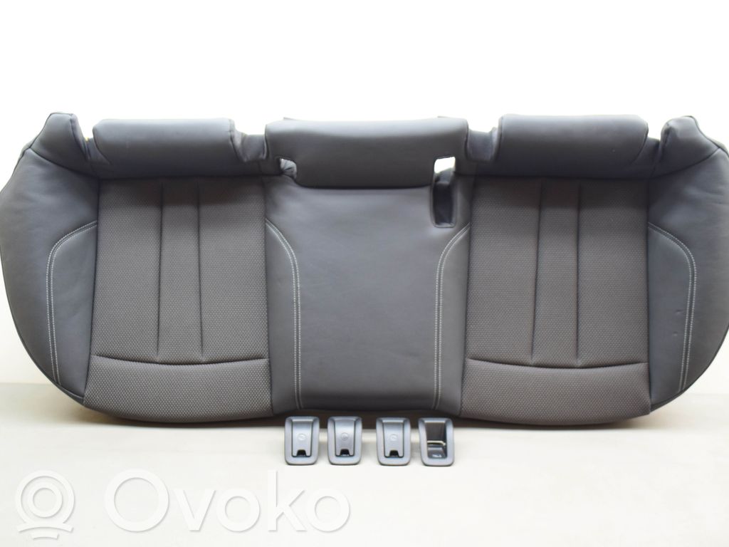 Takaistuin   8W8885375G,8W8885283A,8W0887233