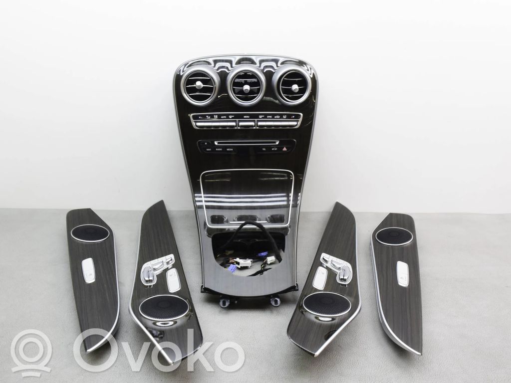 Mercedes-Benz GLC X253 C253 Zestaw ozdobnych elementów wyposażenia wnętrz 