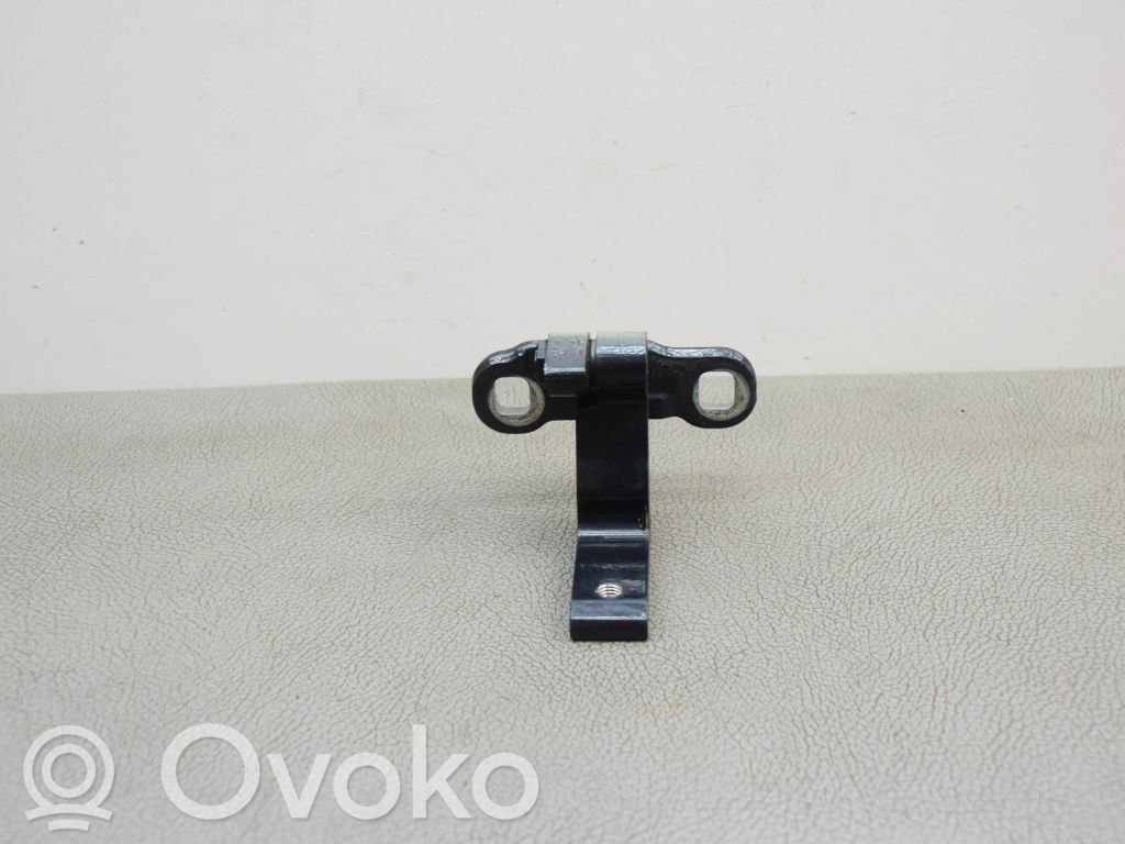 Volvo XC90 Zawias dolny drzwi tylnych 