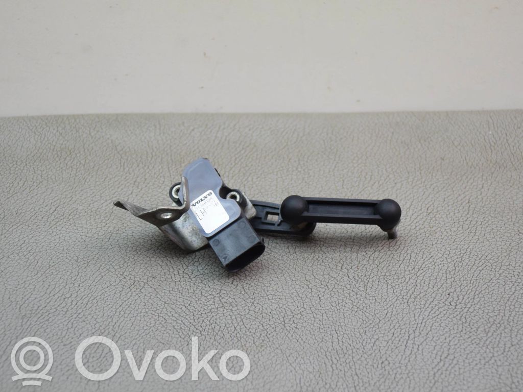 Volvo XC90 Headlight/headlamp level sensor 