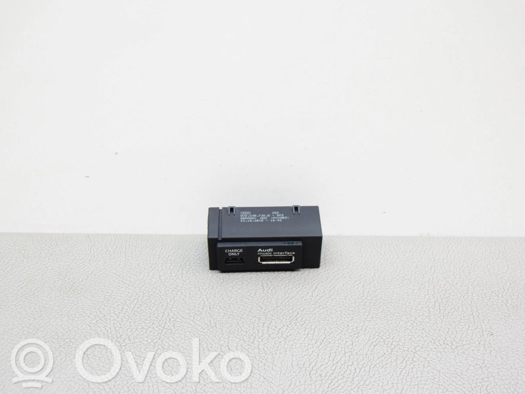 Audi A3 S3 8V Enchufe conector entrada auxiliar 