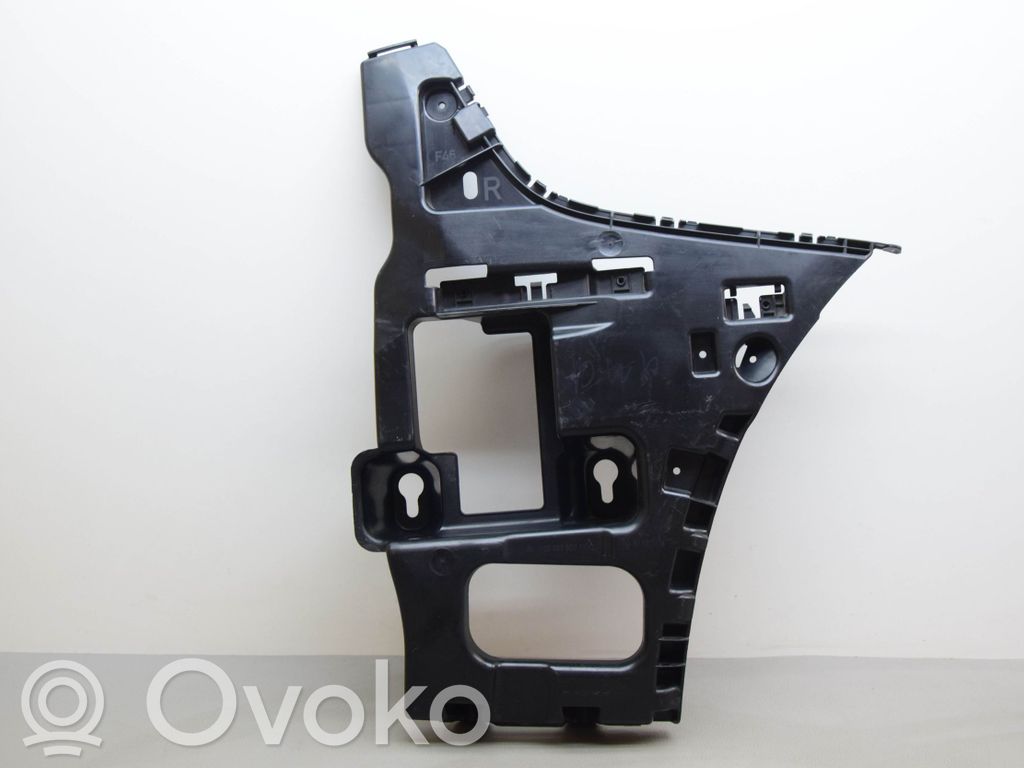 BMW 2 F46 Soporte de montaje del parachoques trasero 