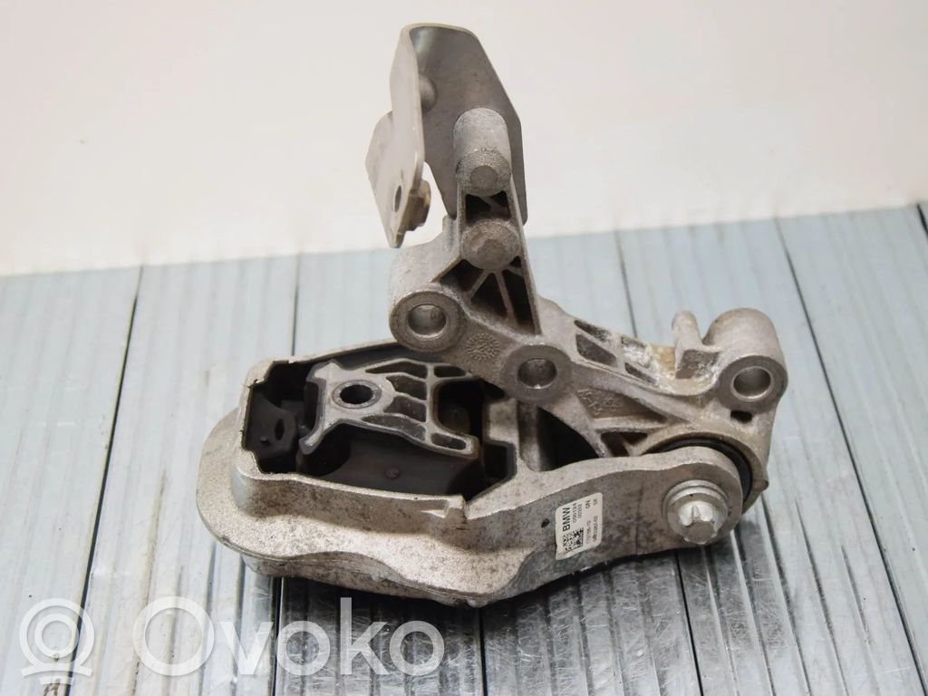 BMW X1 U11 Engine mount bracket 