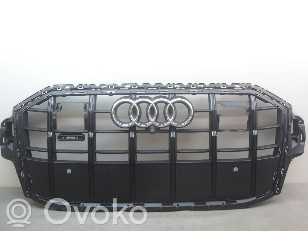 Audi Q7 4M Etusäleikkö 