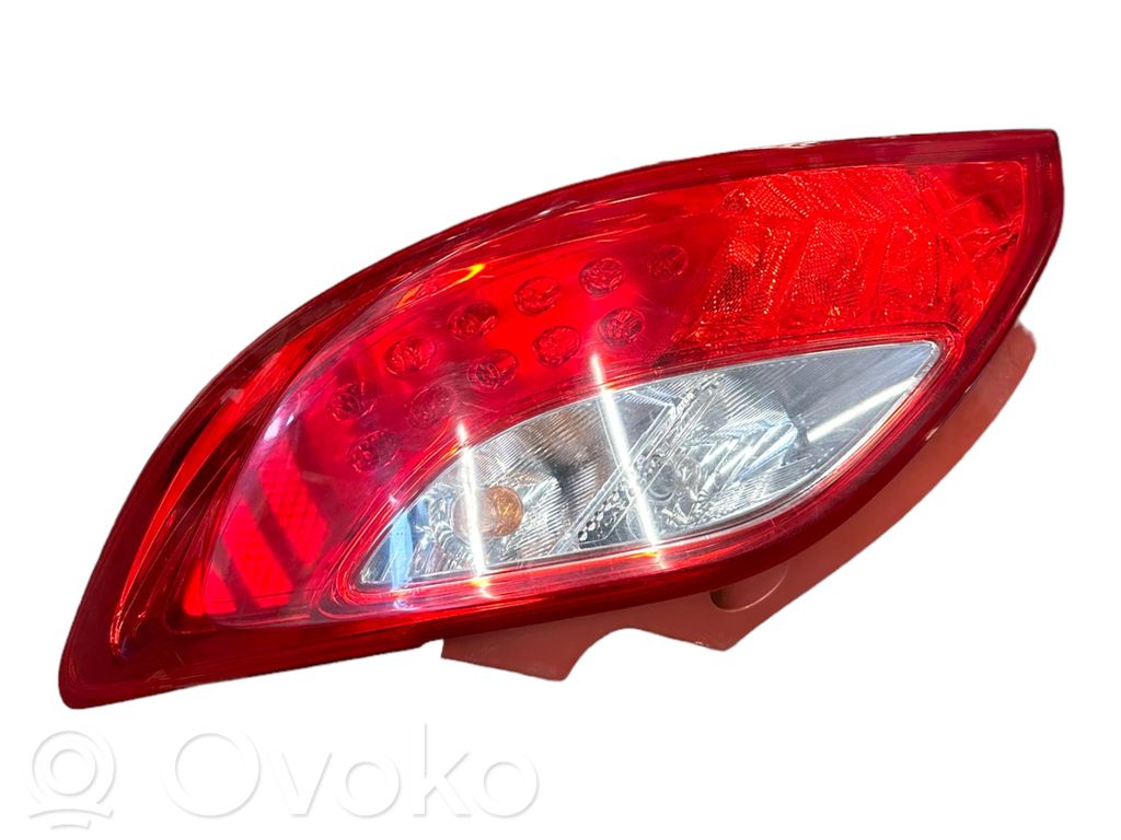 Mazda 2 Luz trasera/de freno 