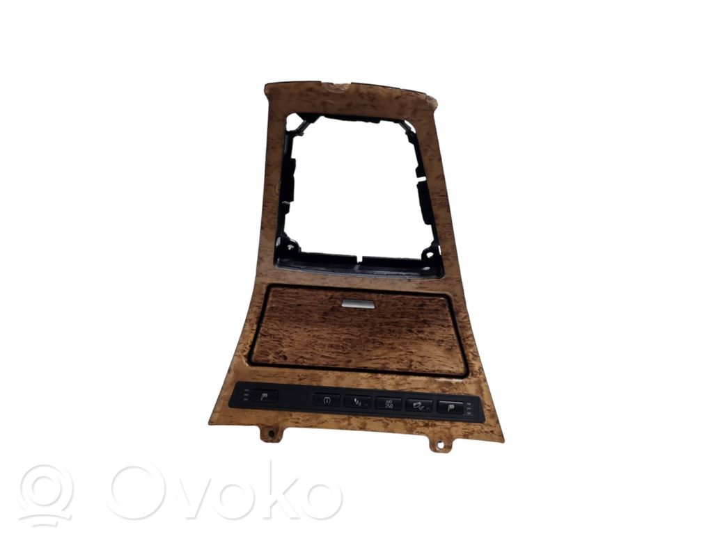 BMW X3 E83 Glove box central console 