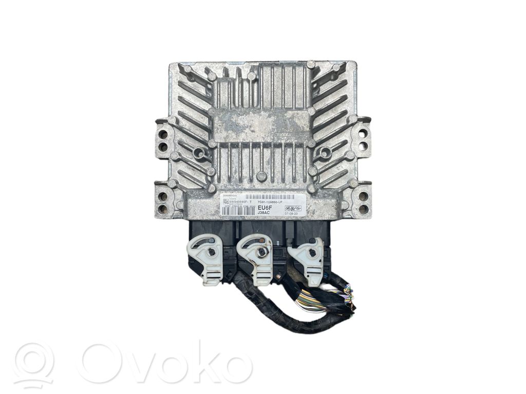 Ford Mondeo Mk III Engine control unit/module 