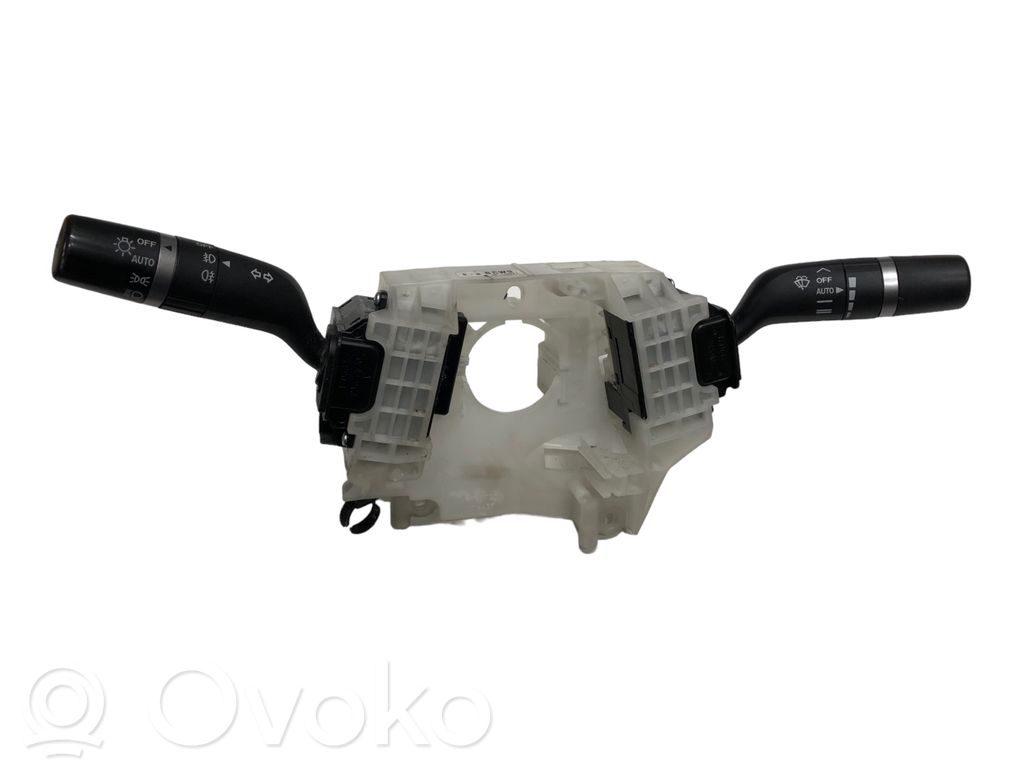Mazda 3 II Interruptor/palanca de limpiador de luz de giro 