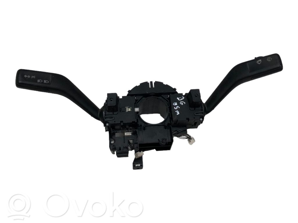 Volkswagen PASSAT B6 Interruptor/palanca de limpiador de luz de giro 