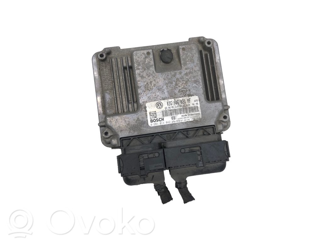 Volkswagen Touran I Engine control unit/module 
