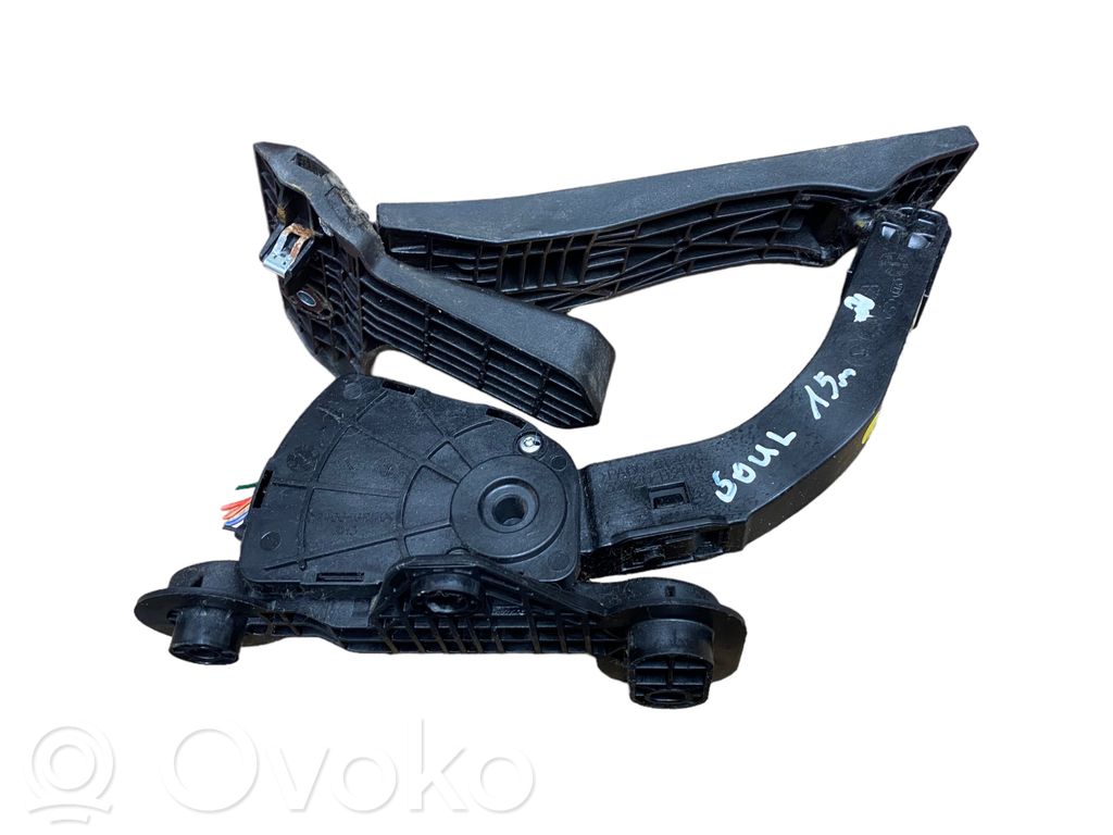 KIA Soul Accelerator throttle pedal 