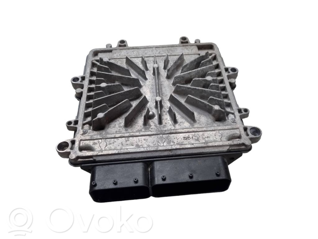 Engine control unit/module   P31303388,1039S33755,0281015286