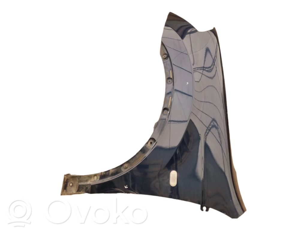 Nissan Qashqai Błotnik przedni 