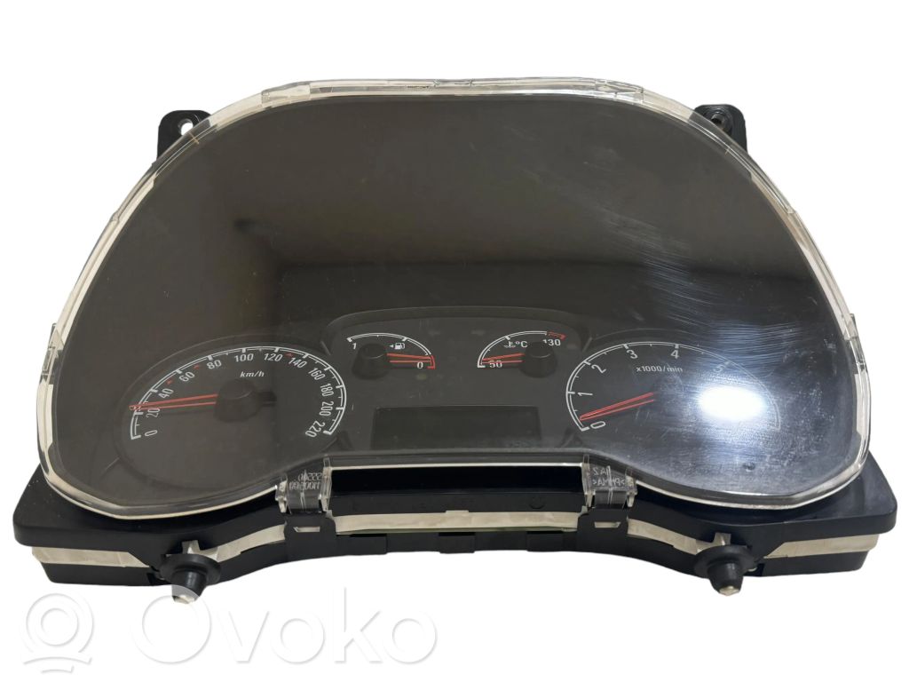 Opel Combo D Speedometer (instrument cluster) 