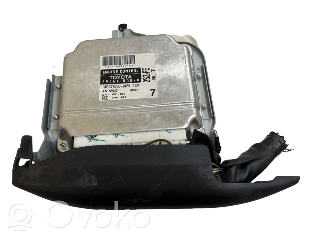 Toyota Yaris Engine control unit/module 