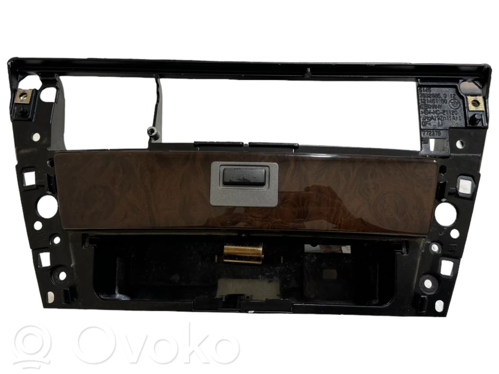 BMW 7 E65 E66 Daiktadėžė 