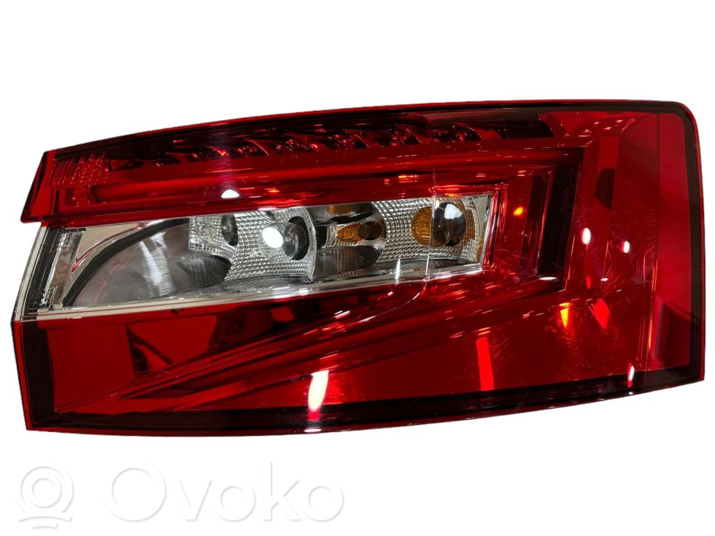 Skoda Superb B8 (3V) Lampa tylna 