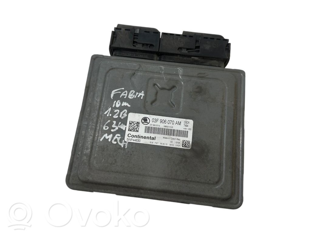 Skoda Fabia Mk2 (5J) Sterownik / Moduł ECU 