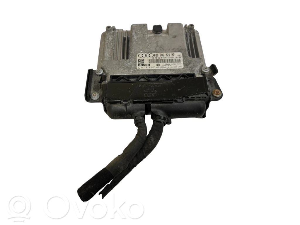 Volkswagen Golf V Engine control unit/module 