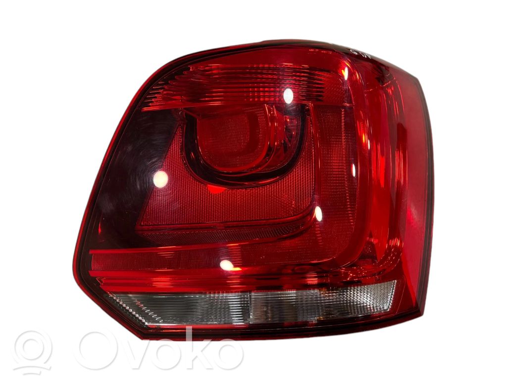 Volkswagen Polo V 6R Lampa tylna 
