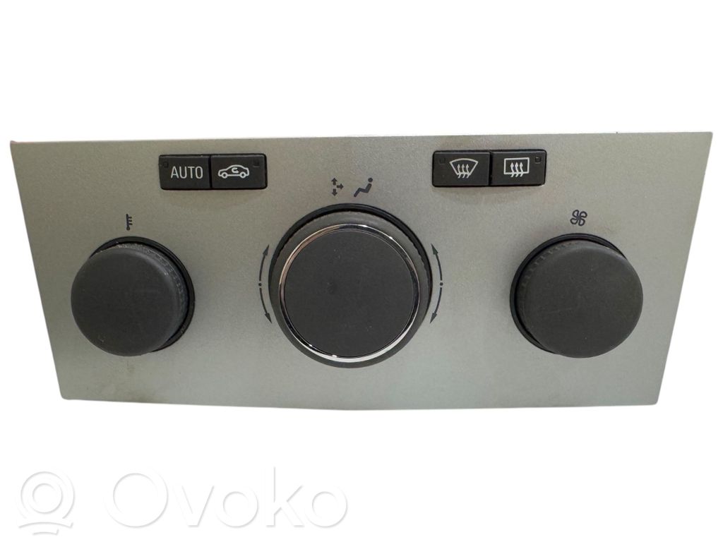 Opel Astra H Climate control unit 