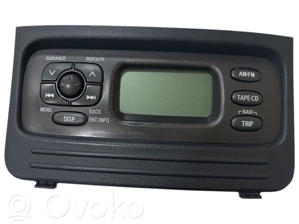 Toyota Yaris Verso Panel / Radioodtwarzacz CD/DVD/GPS 