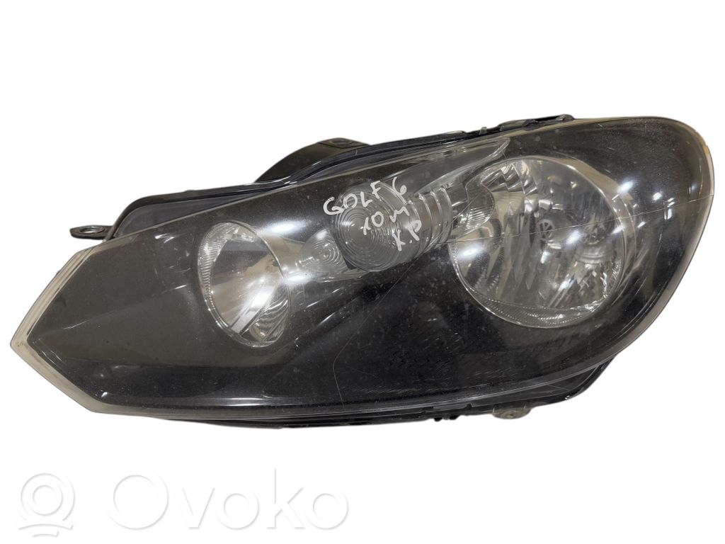 Volkswagen Golf VI Lampa przednia 