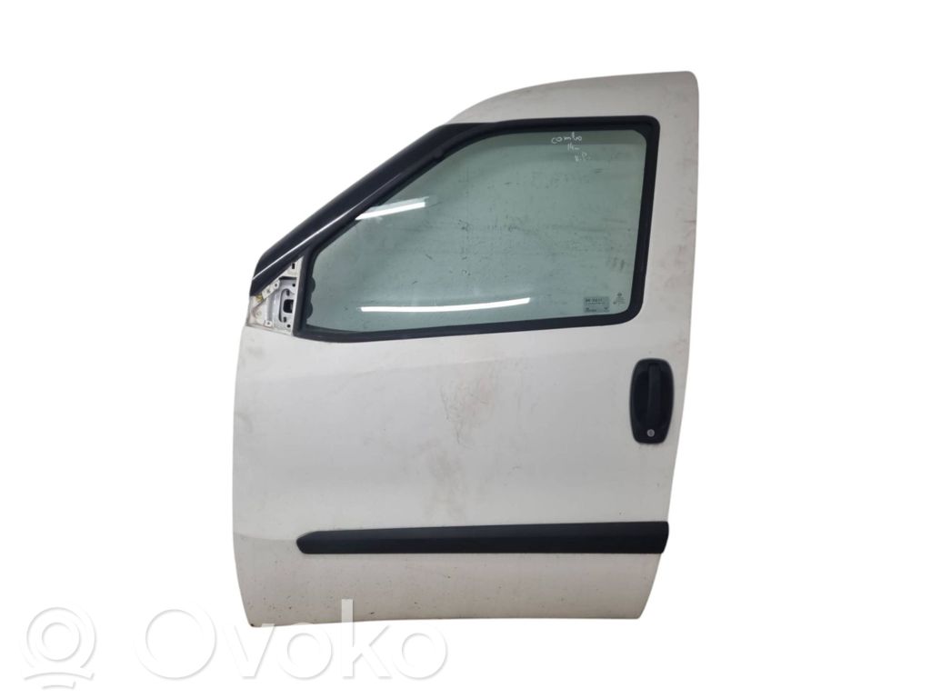 Opel Combo D Drzwi przednie 