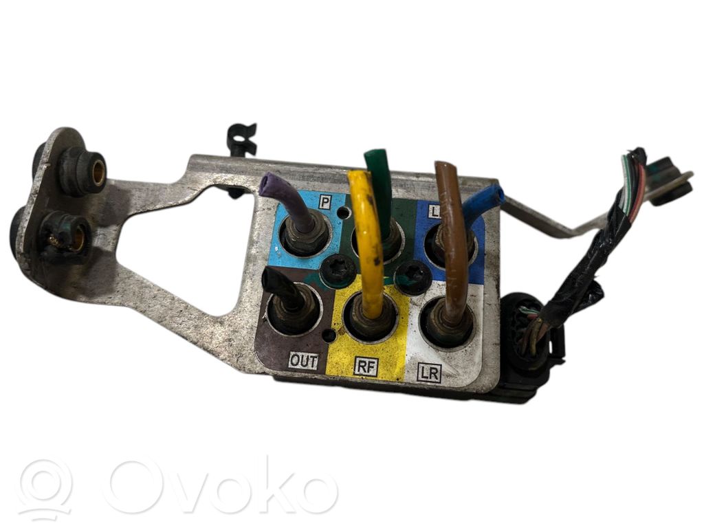 Tesla Model S Air suspension valve block 