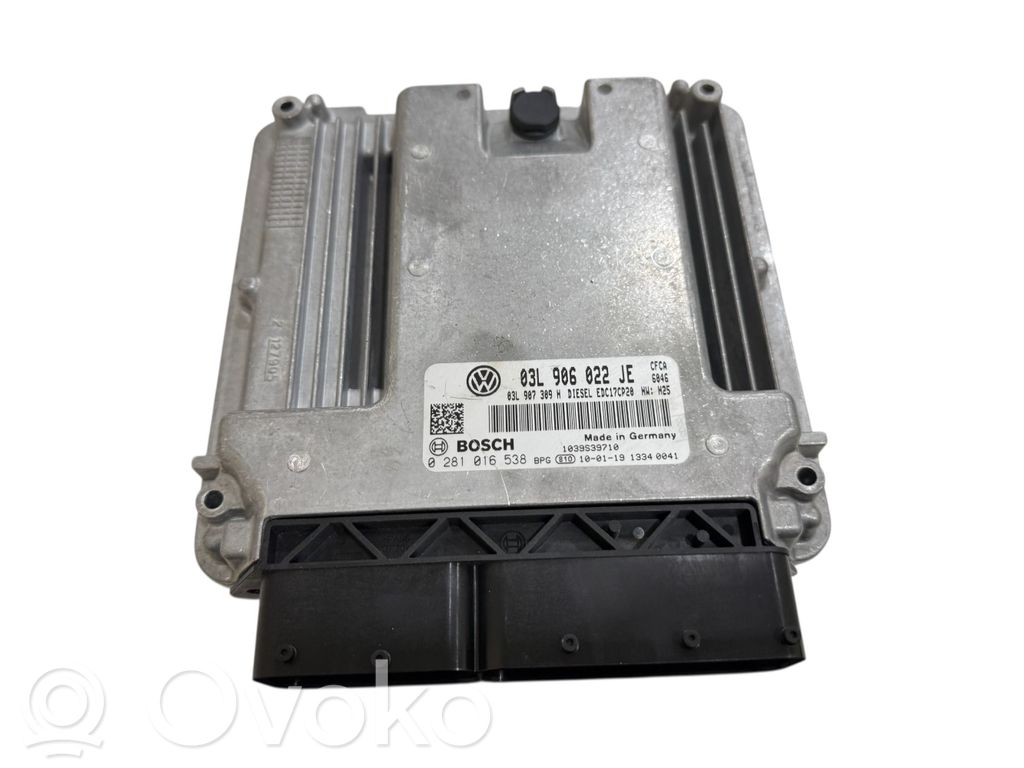Volkswagen Transporter - Caravelle T5 Engine control unit/module 