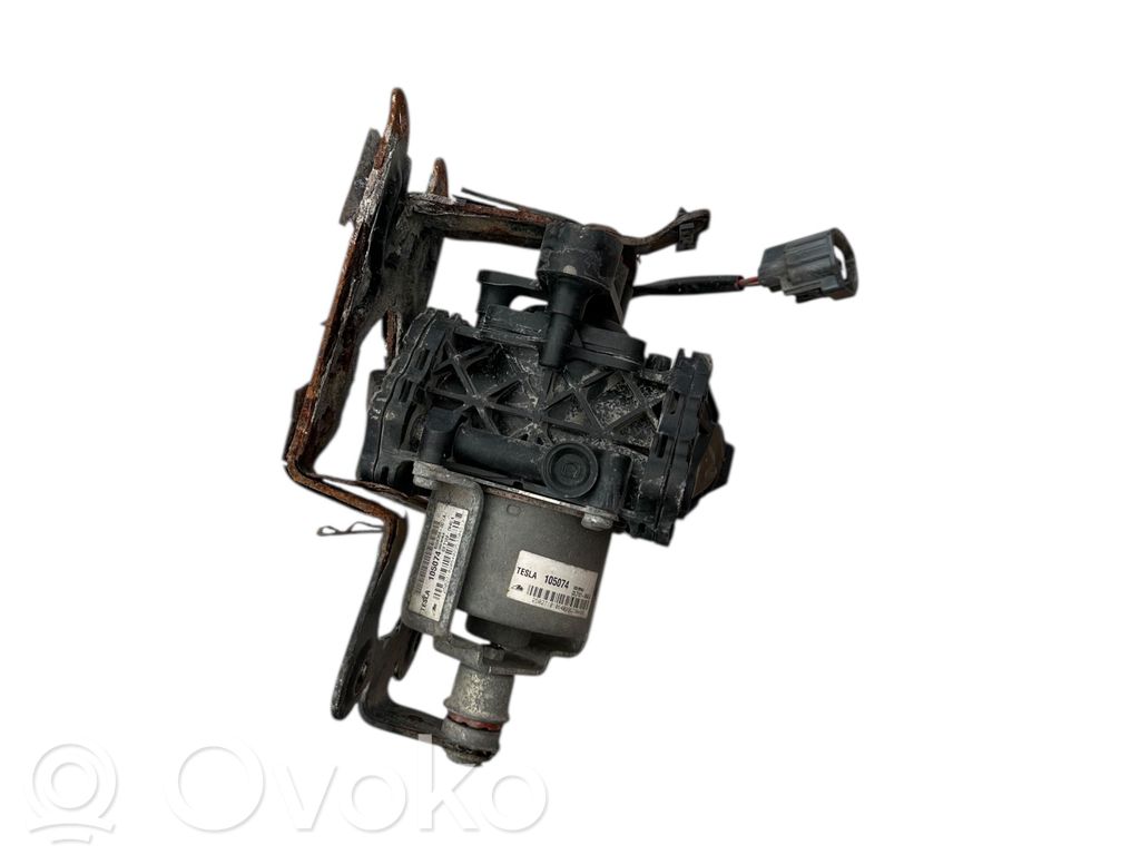 Tesla Model S Vacuum pump 